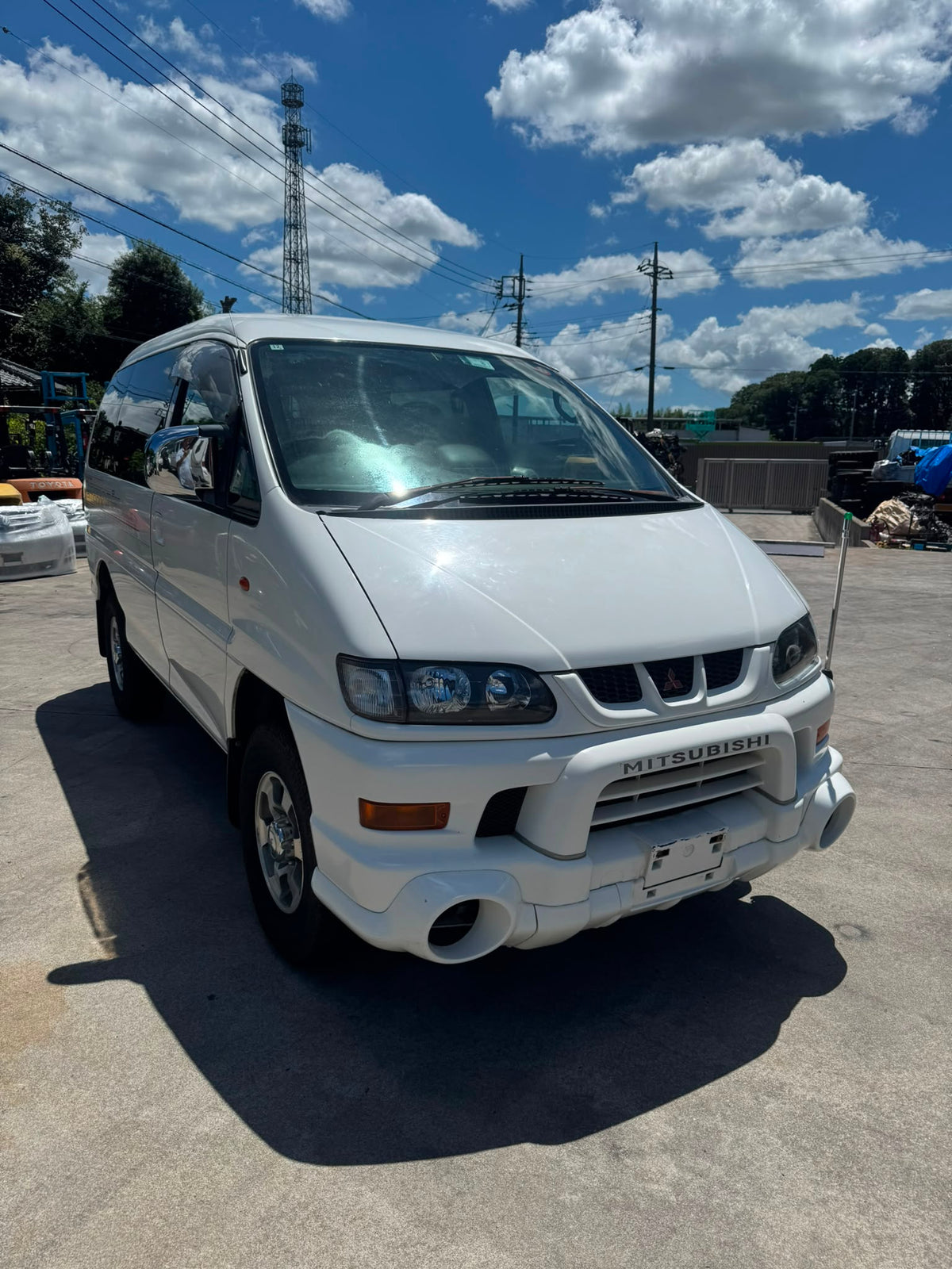 JDM Mitsubishi Delica Space Gear 4WD van imported from Japan