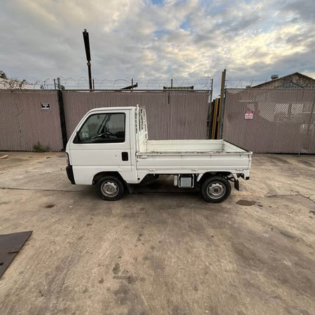 White 1997 Honda Acty 4x4 kei truck, photo 4 of 11