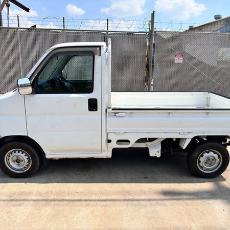 White 1999 Honda Acty 4x4 kei truck, photo 4 of 11