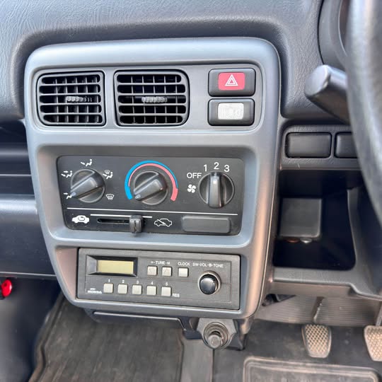 White 1999 Honda Acty 4x4 kei truck, photo 11 of 11