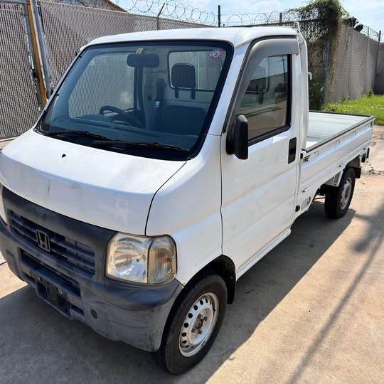 White 1999 Honda Acty 4x4 kei truck, photo 3 of 11