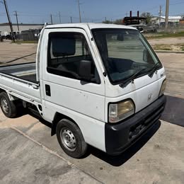 White 1998 Honda Acty 4x4 kei truck, photo 3 of 7