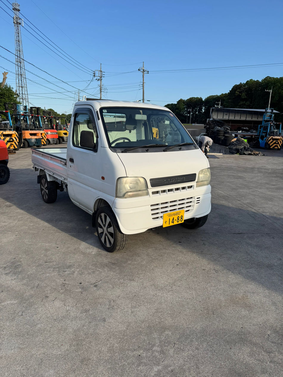 White 2001 Suzuki Carry 4x4 kei truck, photo 1 of 16