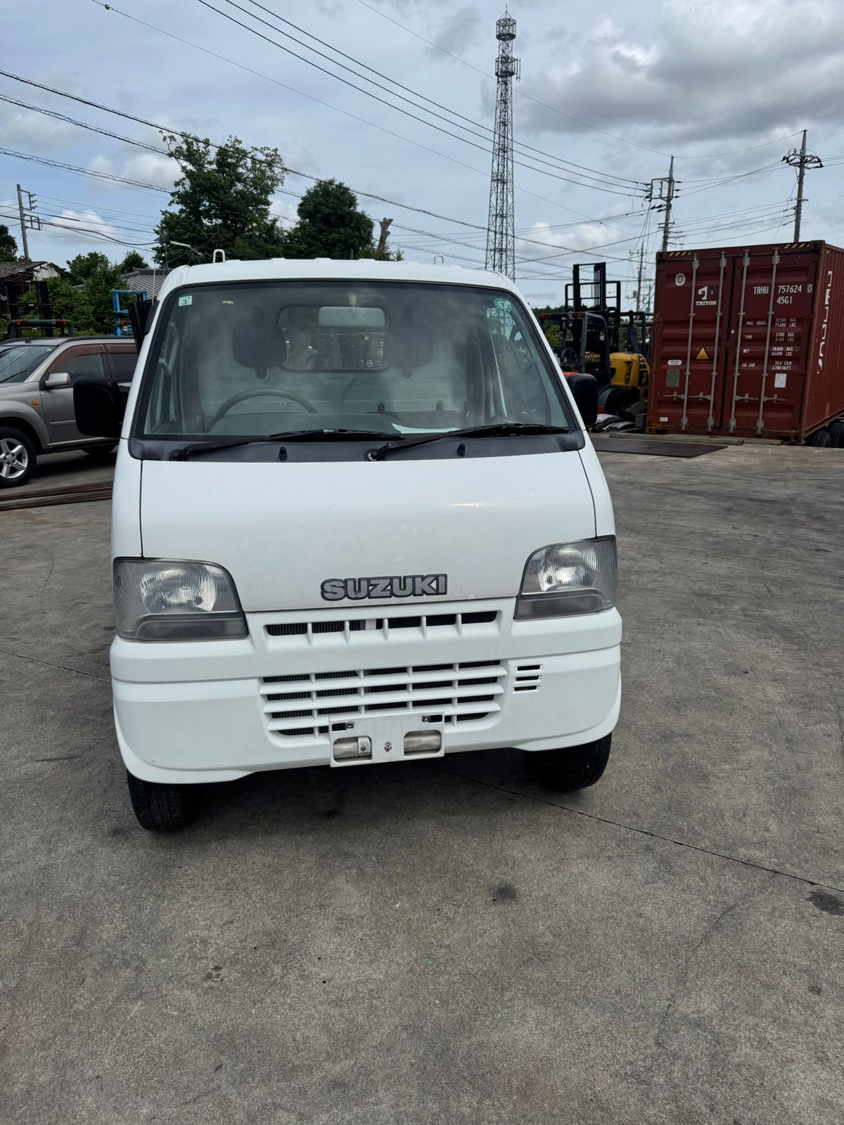 White 2000 Suzuki Carry 4x4 kei truck, photo 2 of 14