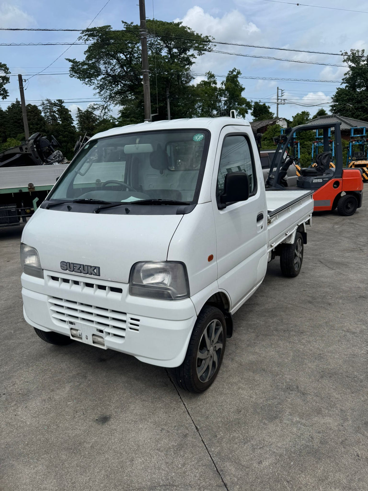 White 2000 Suzuki Carry 4x4 kei truck, photo 3 of 14