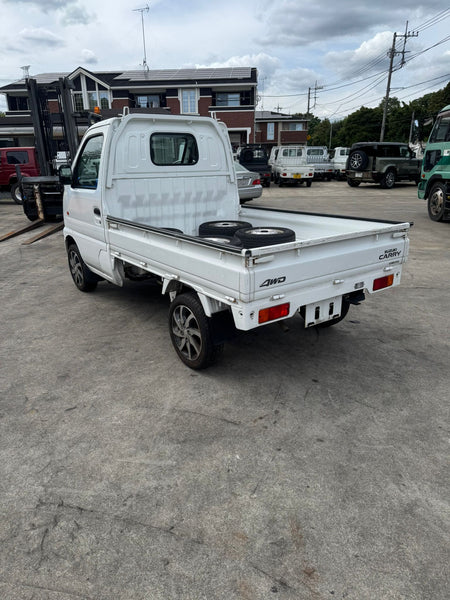 White 2000 Suzuki Carry 4x4 kei truck, photo 5 of 14