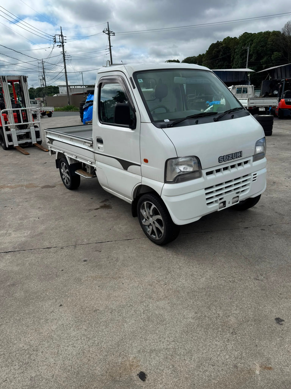 White 2001 Suzuki Carry 4x4 kei truck, photo 1 of 14