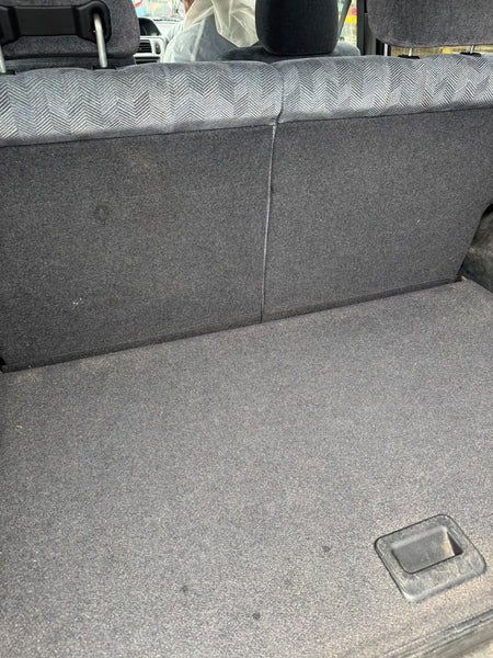 Silver 2000 Mitsubishi Pajero iO 4WD SUV, photo 11 of 19