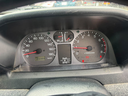 Silver 2000 Mitsubishi Pajero iO 4WD SUV, photo 15 of 19