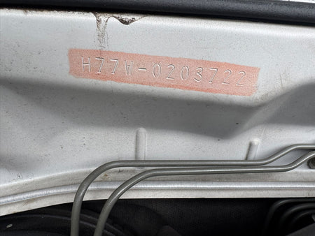 Silver 2000 Mitsubishi Pajero iO 4WD SUV, photo 18 of 19