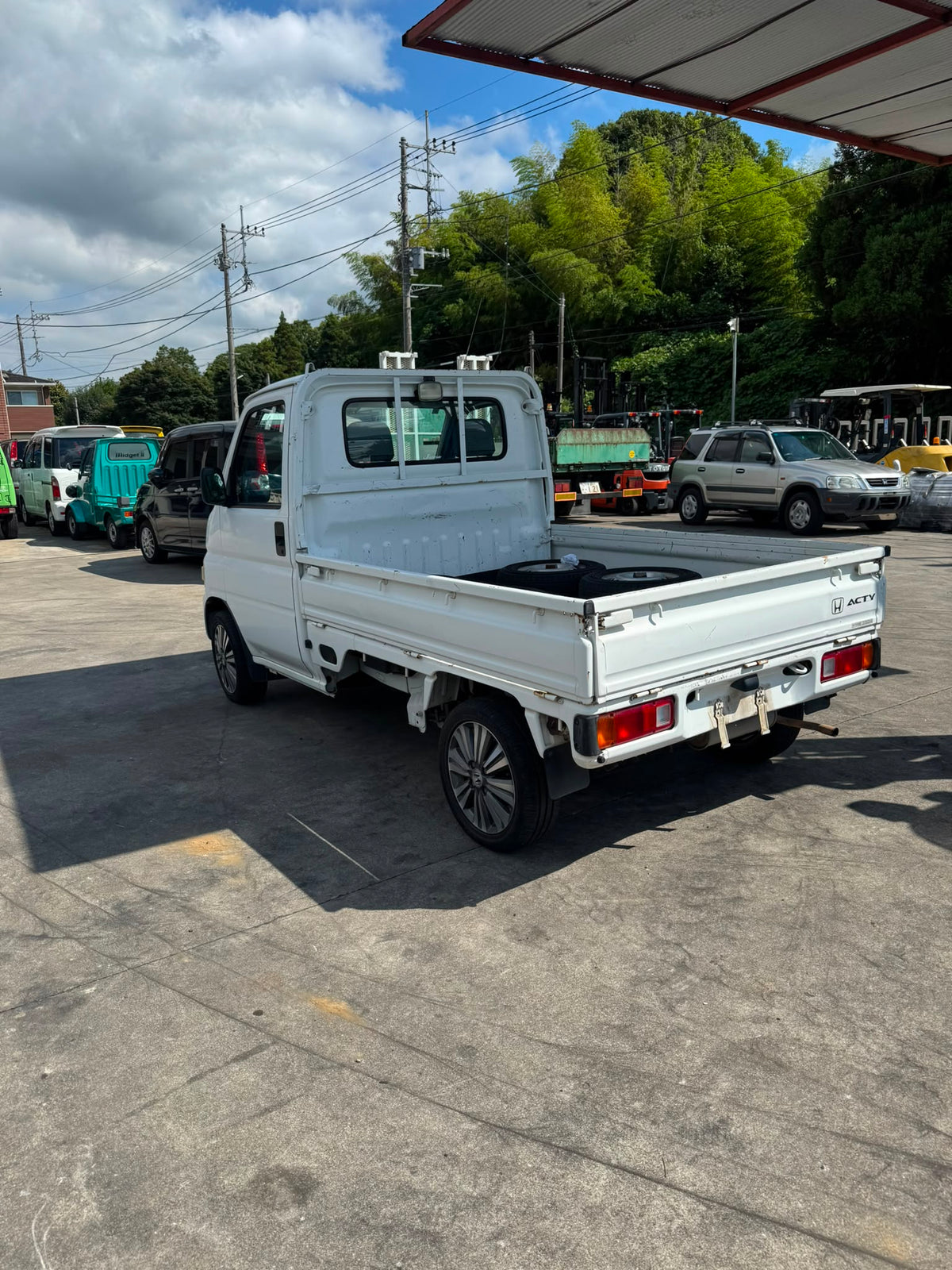 White 2000 Honda Acty 4x2 M/T kei truck, photo 5 of 14