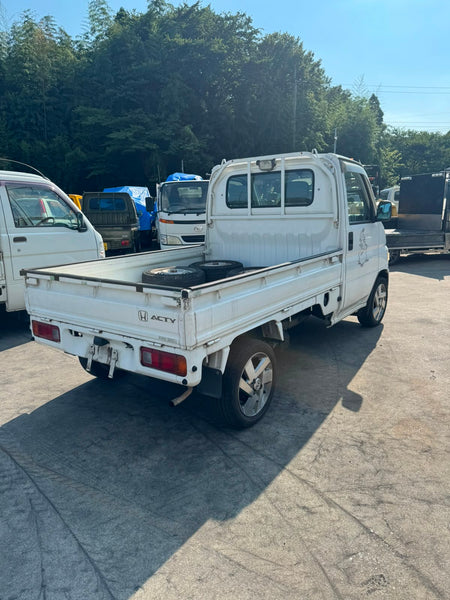 White 2001 Honda Acty 4x2 A/T kei truck, photo 5 of 12
