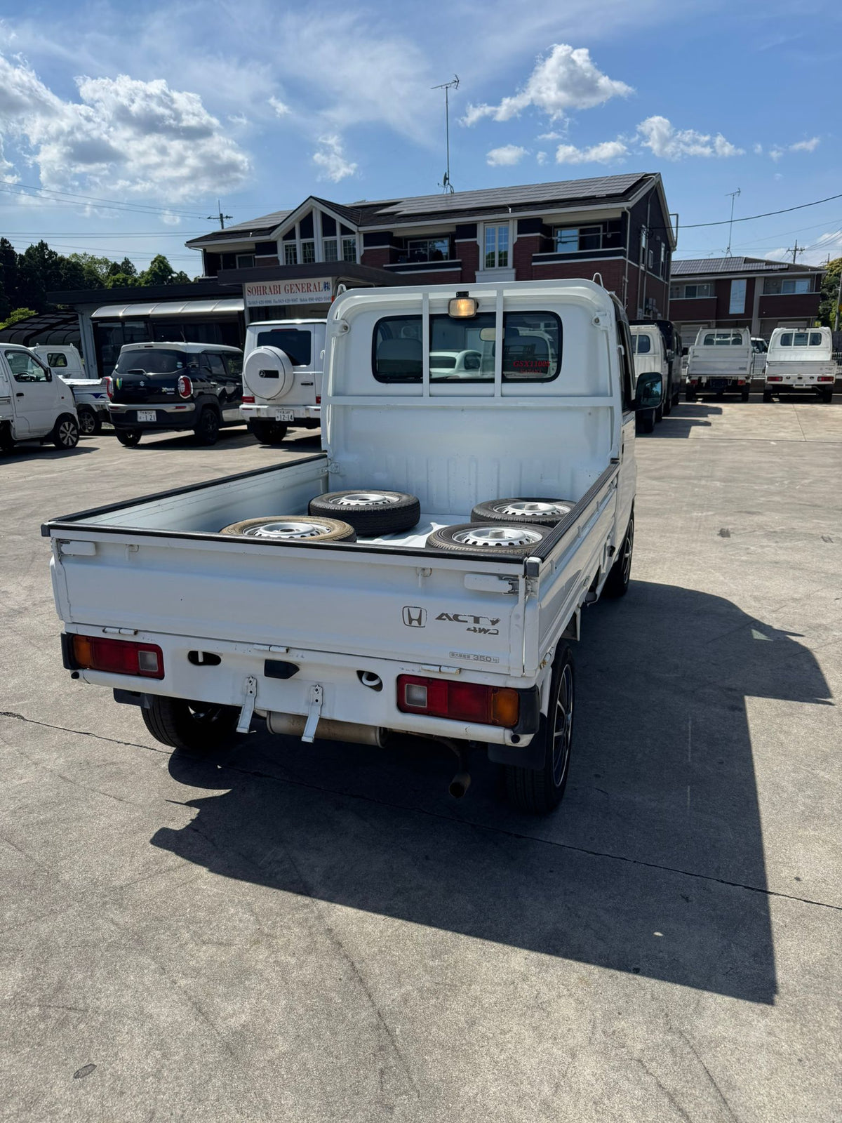 White 2000 Honda Acty 4x4 kei truck, photo 5 of 15
