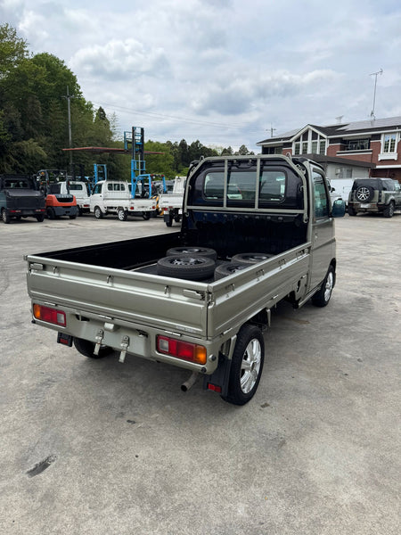 Silver 2001 Honda Acty 4x4 kei truck, photo 4 of 13