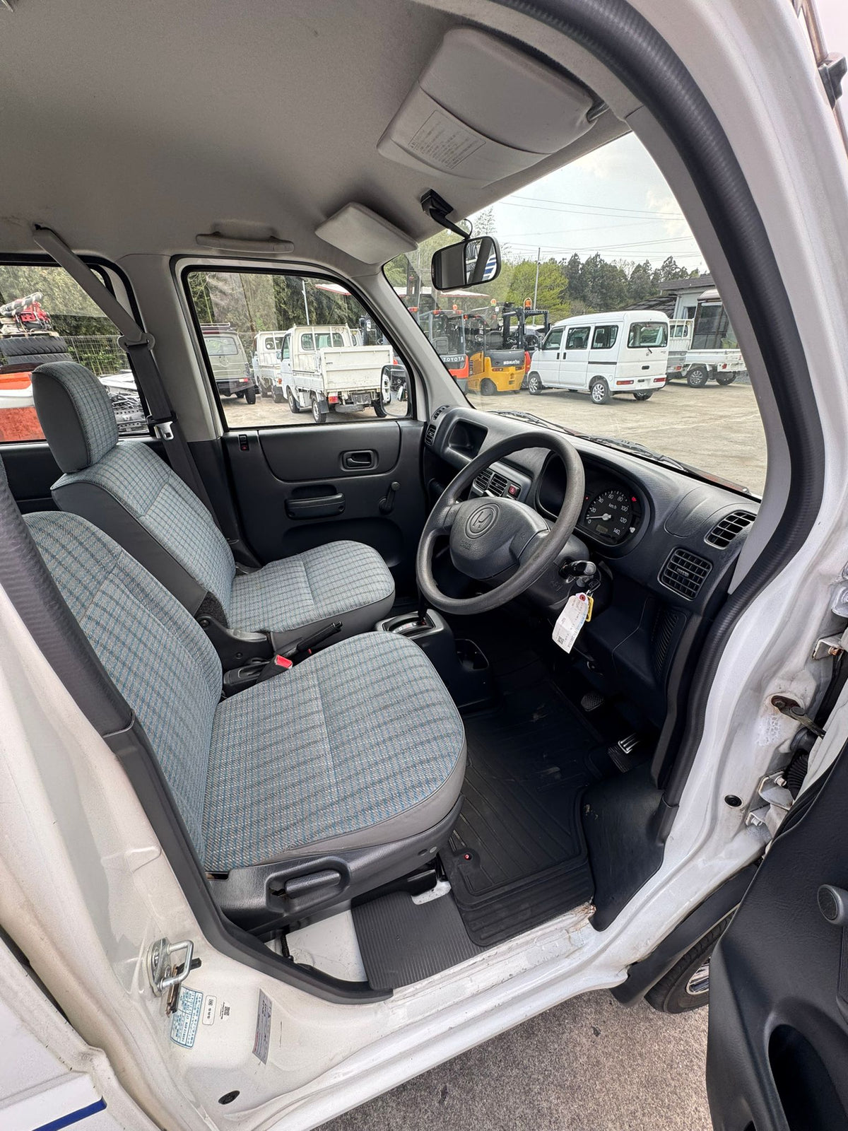 White 2000 Honda Acty Van 4x2, photo 10 of 16