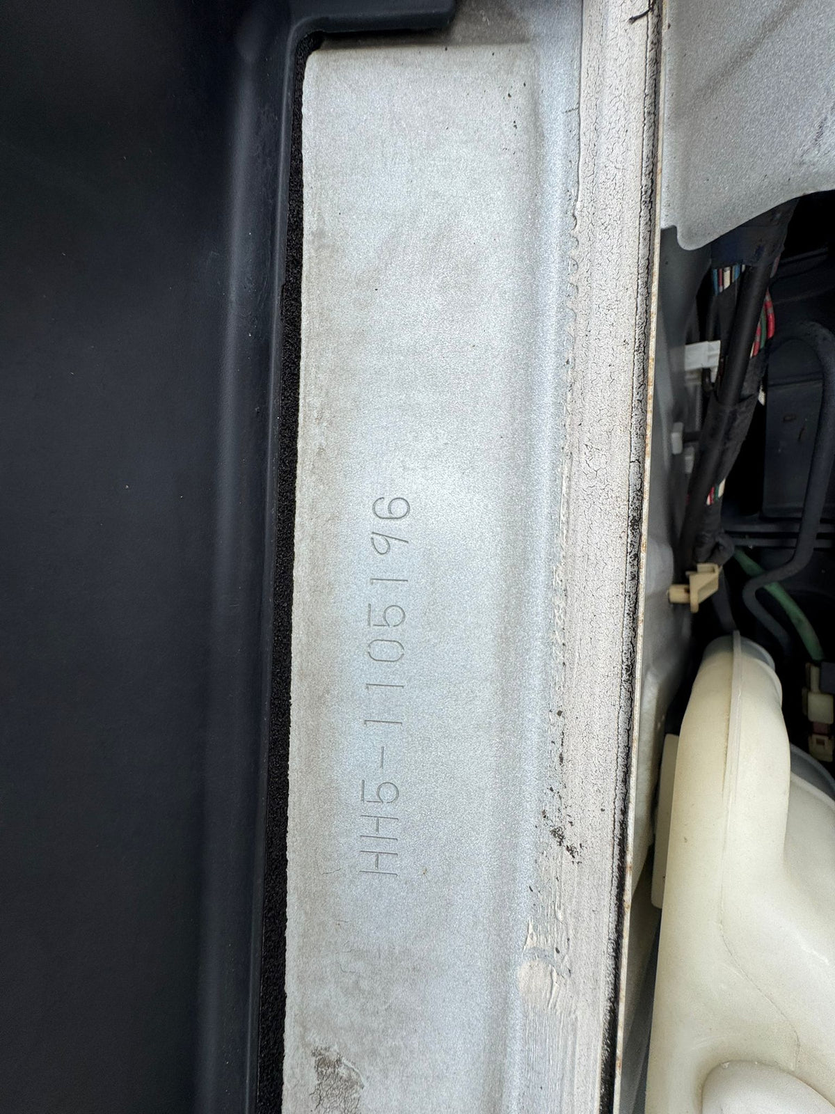 White 2000 Honda Acty Van 4x2, photo 12 of 16
