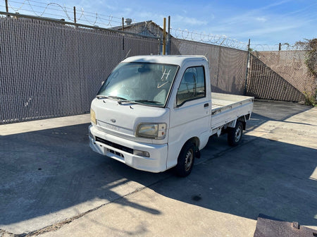 White 1999 Daihatsu Hijet 4x2 kei truck, photo 3 of 11