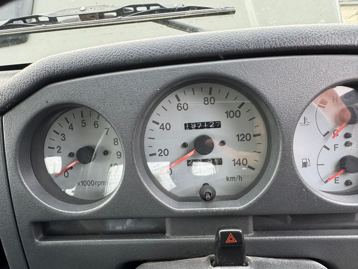 Green 1997 Suzuki Jimny 4x4 kei SUV, photo 11 of 17