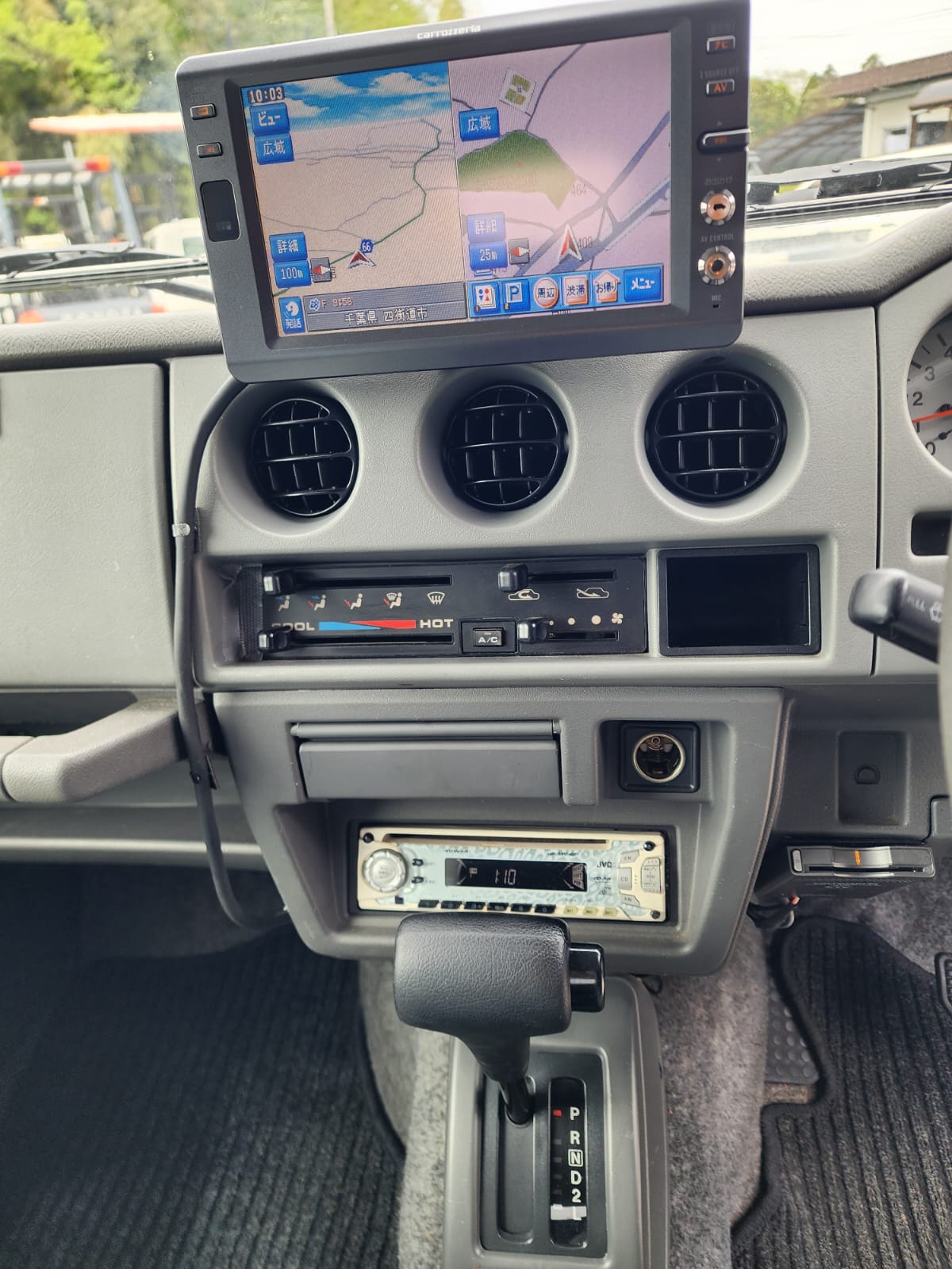 Silver 1998 Suzuki Jimny 4x4 kei SUV, photo 15 of 20