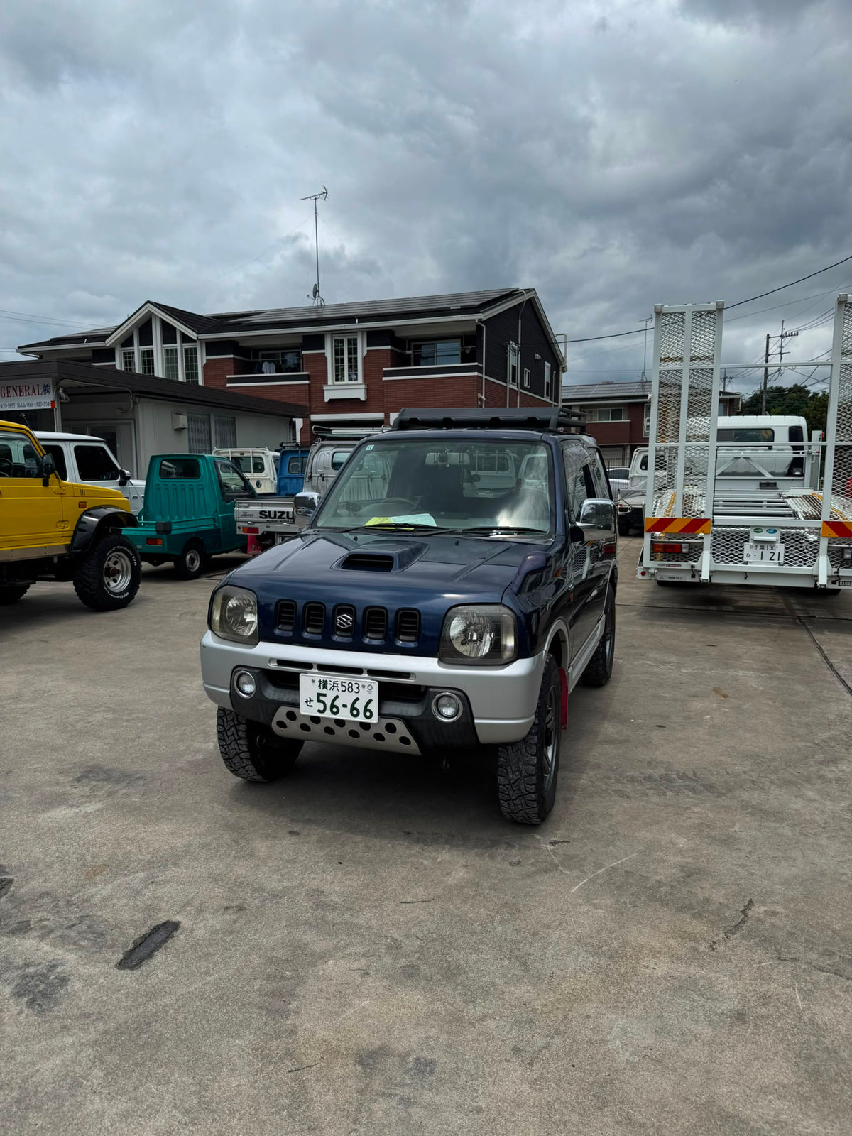 Blue/Silver 2000 Suzuki Jimny 4x4 kei SUV, photo 1 of 16