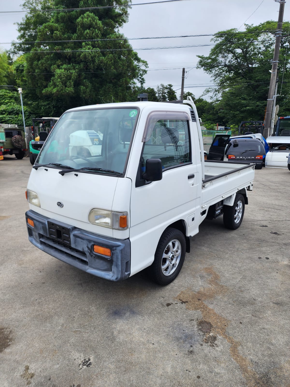 White 1997 Subaru Sambar 4x4 kei truck, photo 2 of 15