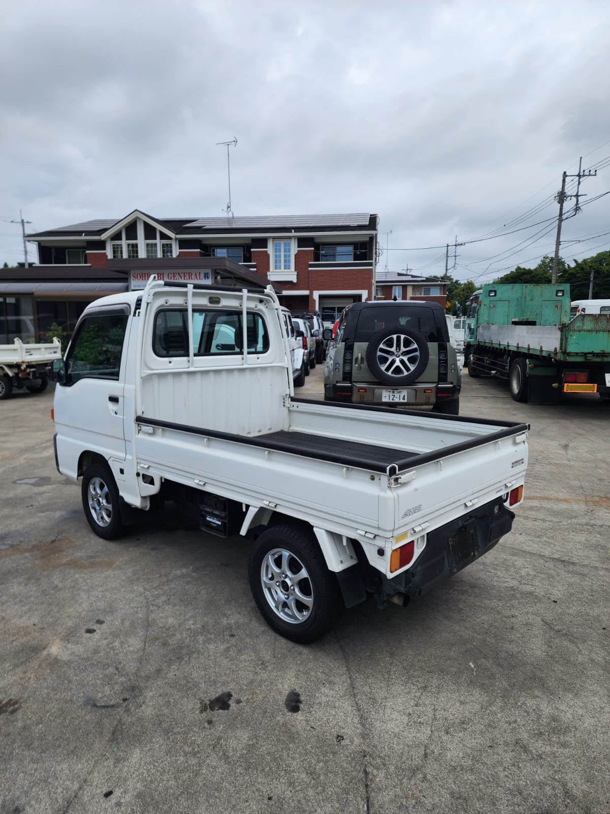 White 1997 Subaru Sambar 4x4 kei truck, photo 3 of 15