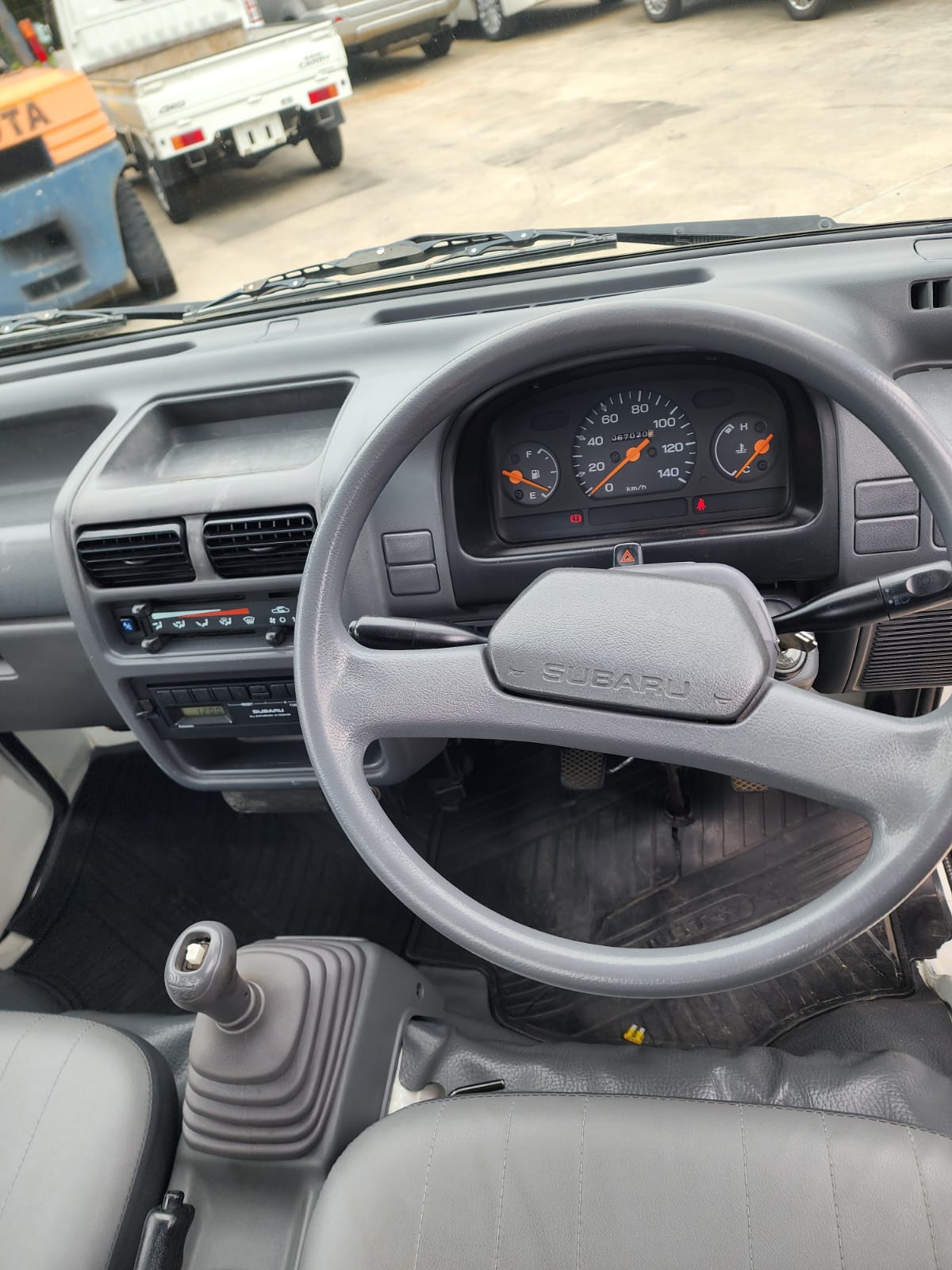 White 1997 Subaru Sambar 4x4 kei truck, photo 12 of 15