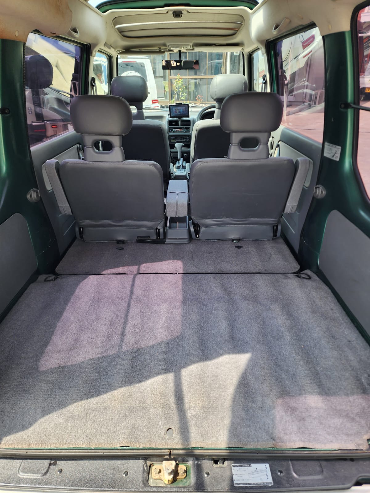 Green/Silver 1996 Subaru Sambar Dias Van 4x4, photo 18 of 21