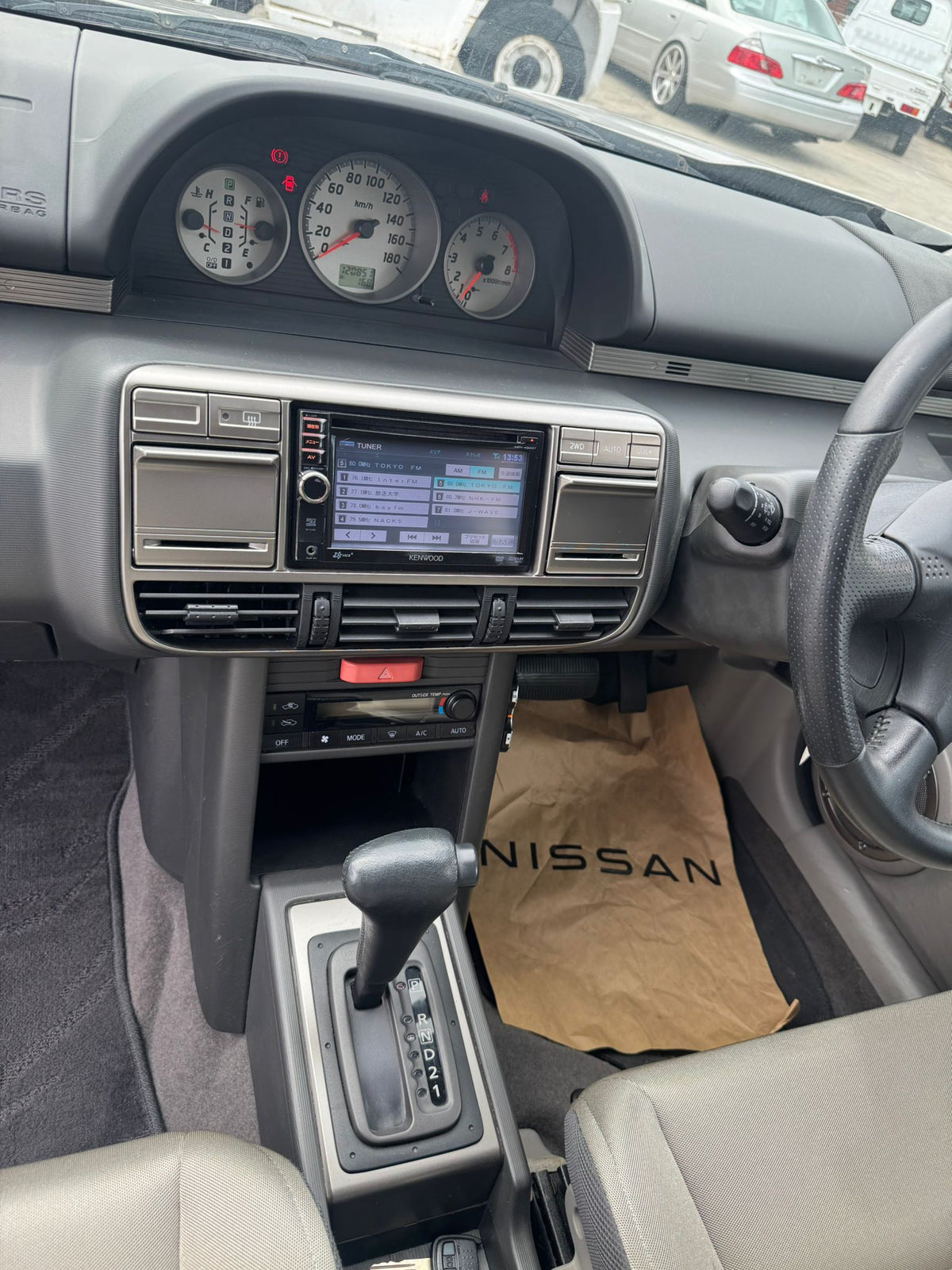 Gray 2001 Nissan X-Trail 4WD SUV, photo 8 of 15