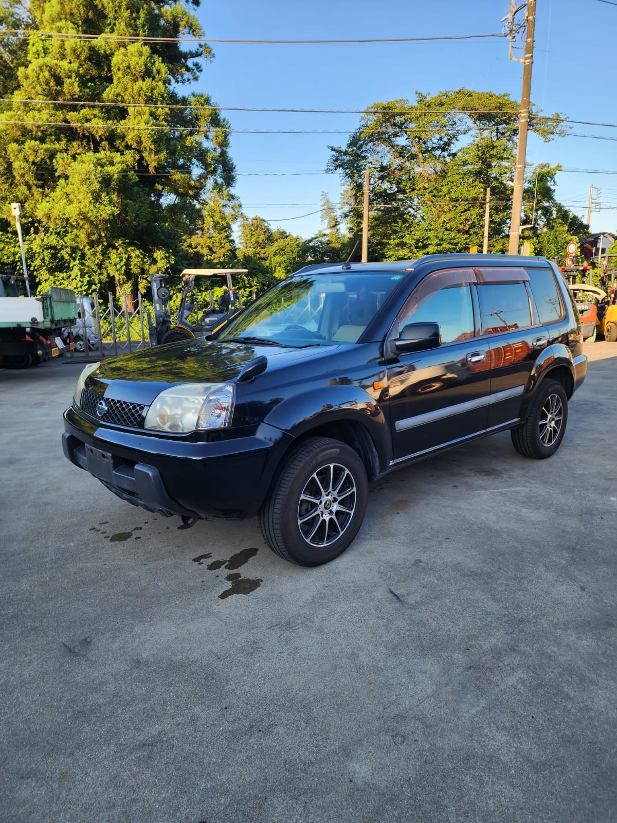Black 2001 Nissan X-Trail 4WD SUV, photo 2 of 19
