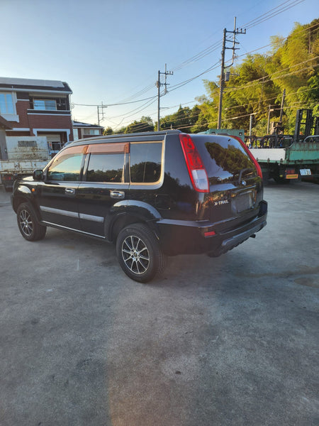 Black 2001 Nissan X-Trail 4WD SUV, photo 3 of 19