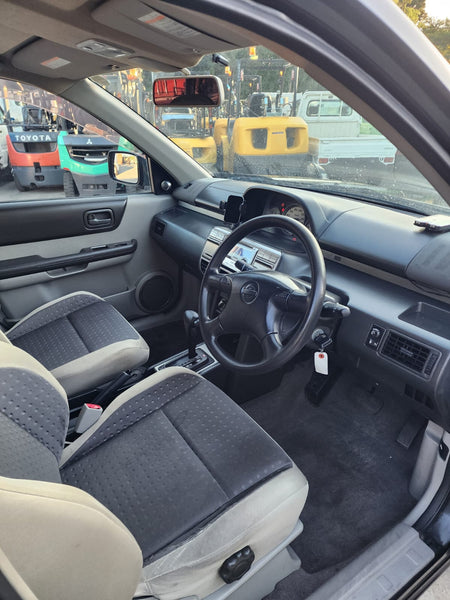 Black 2001 Nissan X-Trail 4WD SUV, photo 11 of 19