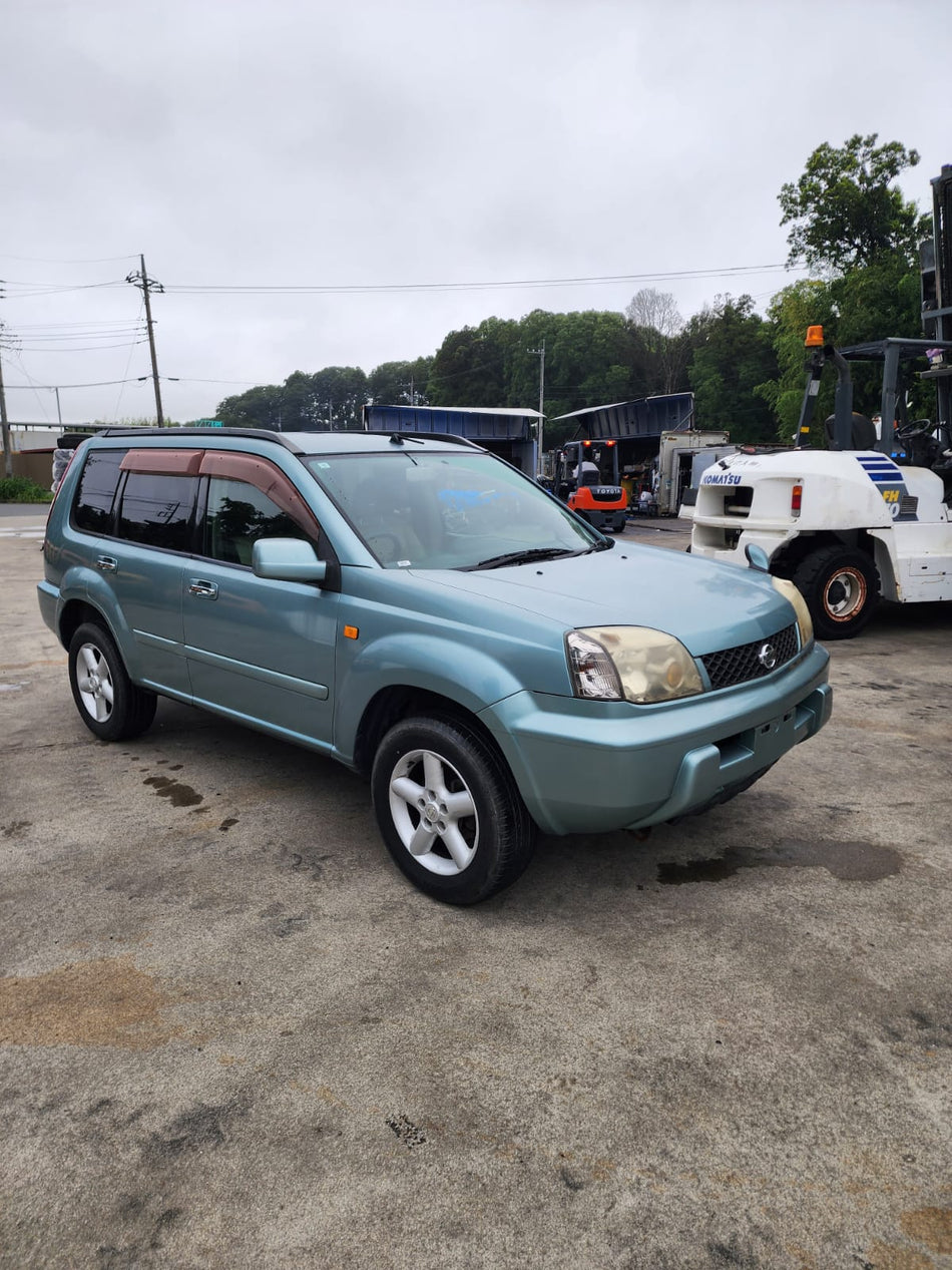 Light Blue 2001 Nissan X-Trail 4WD SUV, photo 1 of 17