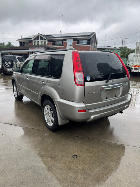 Champagne 2001 Nissan X-Trail 4WD SUV, photo 4 of 12