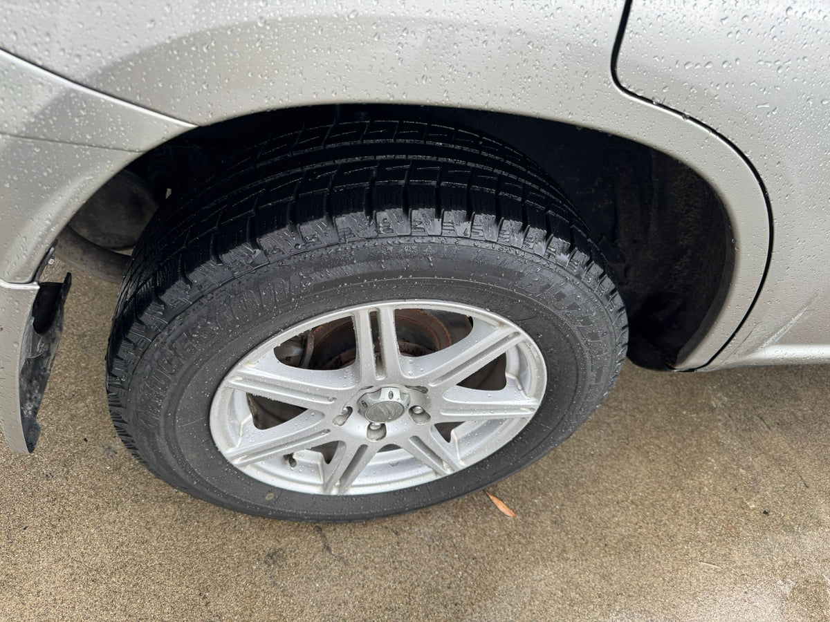 Champagne 2001 Nissan X-Trail 4WD SUV, photo 6 of 12