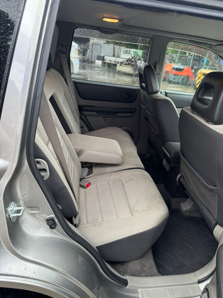 Champagne 2001 Nissan X-Trail 4WD SUV, photo 10 of 12