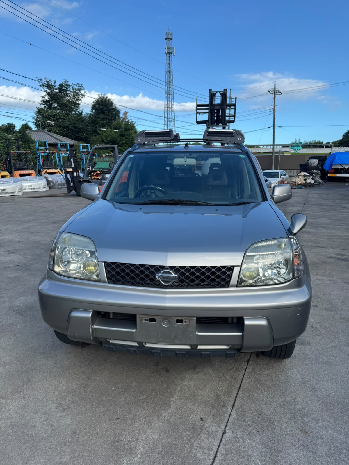 Silver Green 2001 Nissan X-Trail 4WD SUV, photo 2 of 16