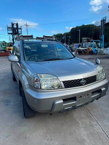 Silver Green 2001 Nissan X-Trail 4WD SUV, photo 3 of 16