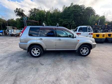 Silver Green 2001 Nissan X-Trail 4WD SUV, photo 4 of 16