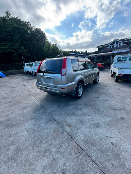 Silver Green 2001 Nissan X-Trail 4WD SUV, photo 5 of 16