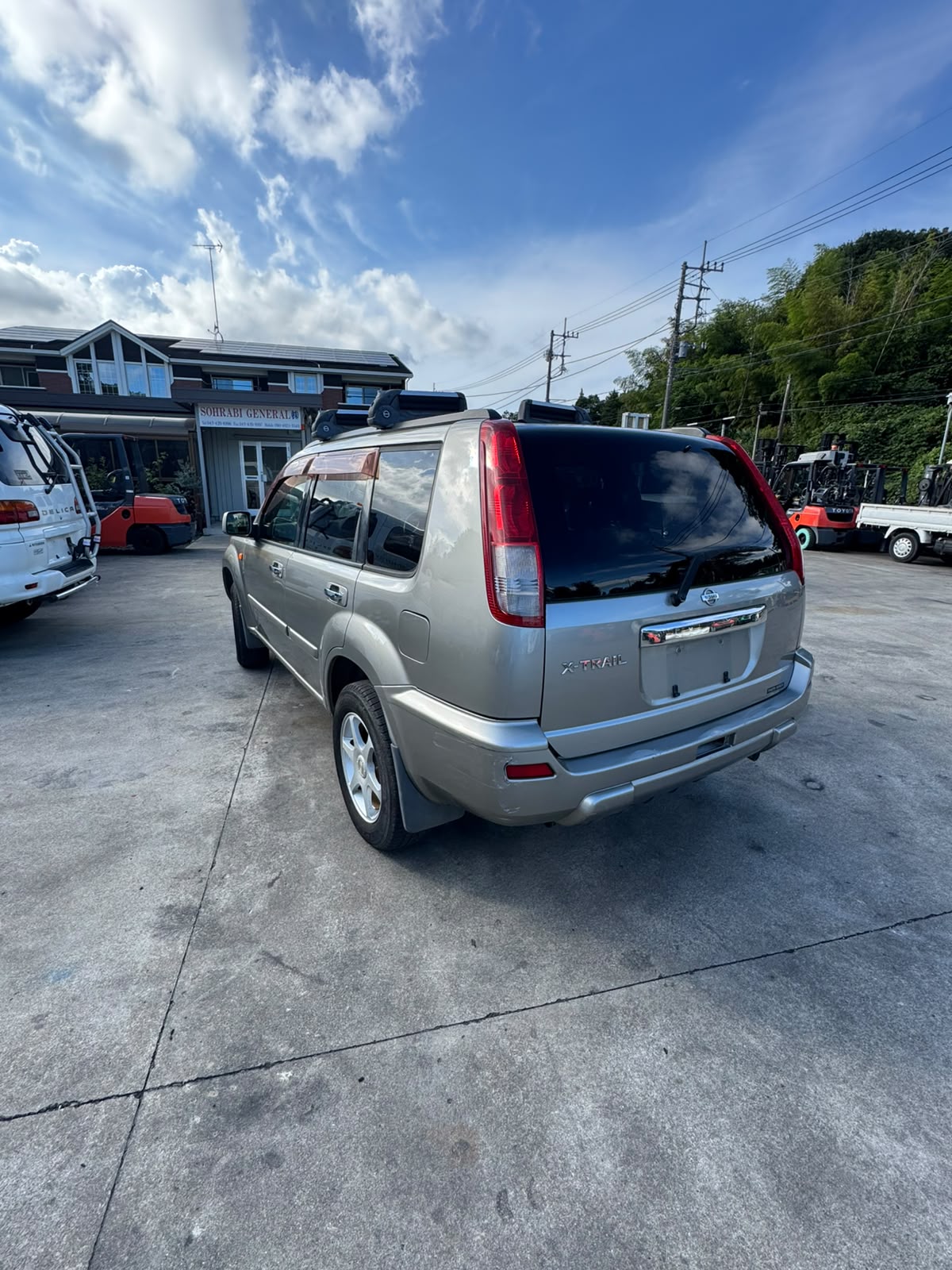Silver Green 2001 Nissan X-Trail 4WD SUV, photo 7 of 16