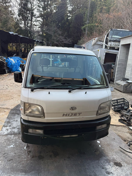 White 1999 Daihatsu Hijet kei truck, photo 1 of 8