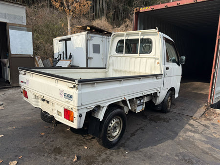 White 1999 Daihatsu Hijet kei truck, photo 4 of 8
