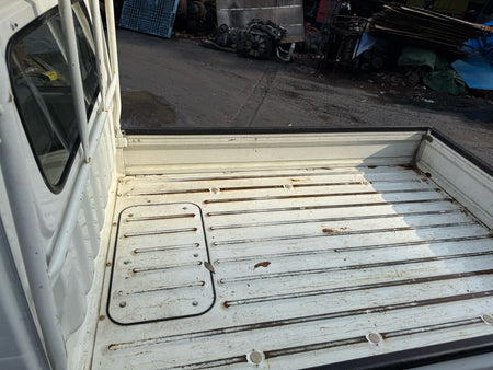 White 1999 Daihatsu Hijet kei truck, photo 5 of 8