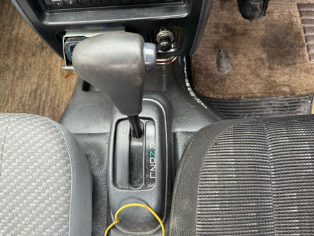 Blue 2000 Daihatsu Hijet 4x4 kei truck, photo 12 of 12