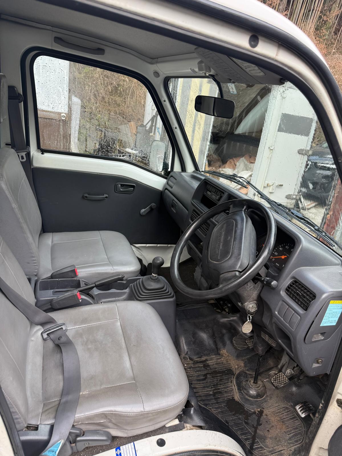 White 2000 Subaru Sambar 4x4 kei truck, photo 6 of 10