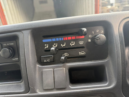 White 2000 Subaru Sambar 4x4 kei truck, photo 9 of 10