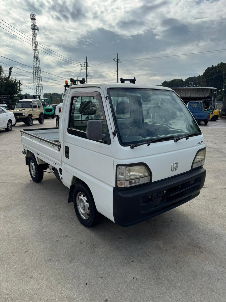 White 1996 Honda Acty 4x2 kei truck, photo 1 of 7