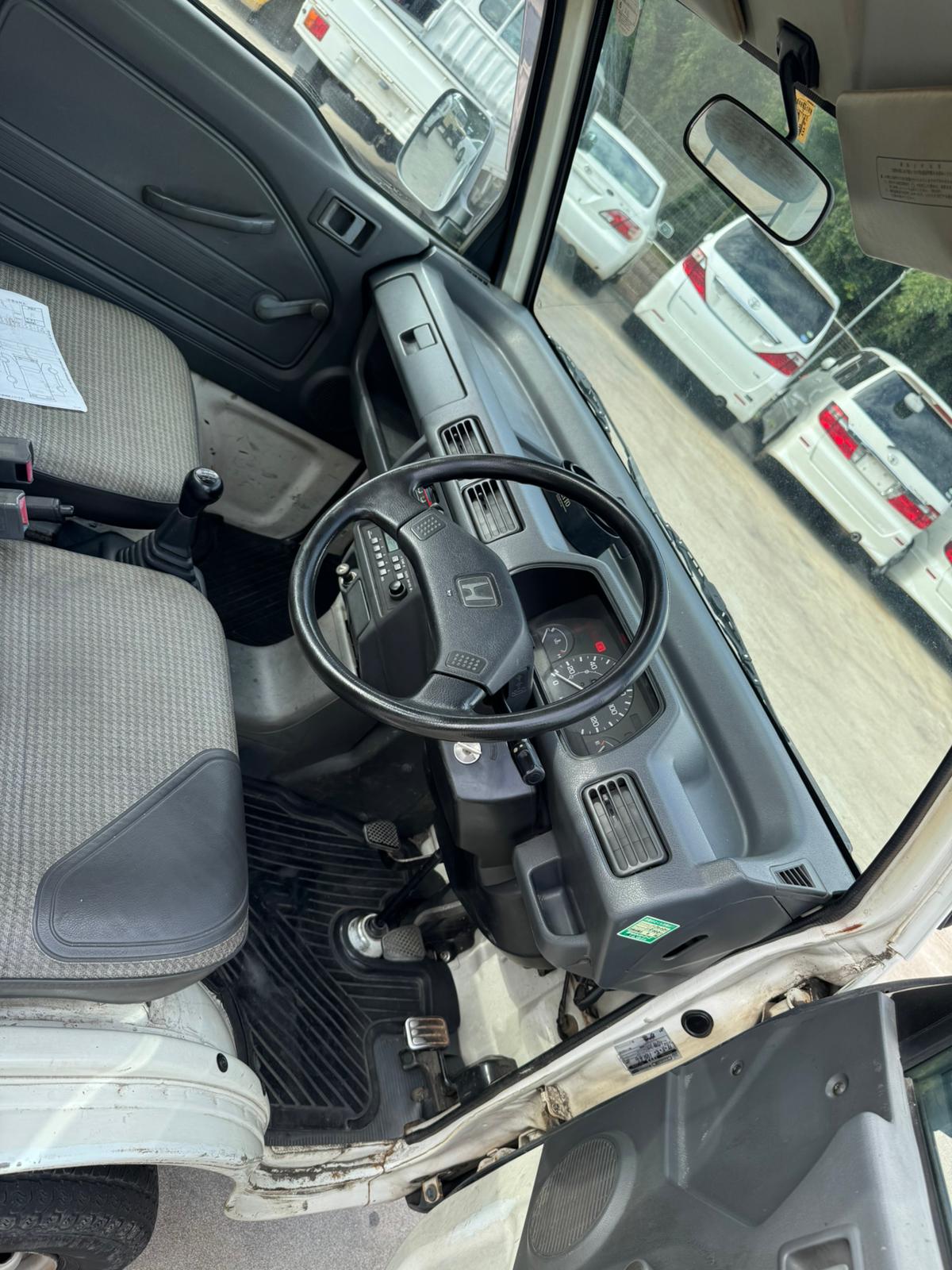 White 1996 Honda Acty 4x2 kei truck, photo 5 of 7