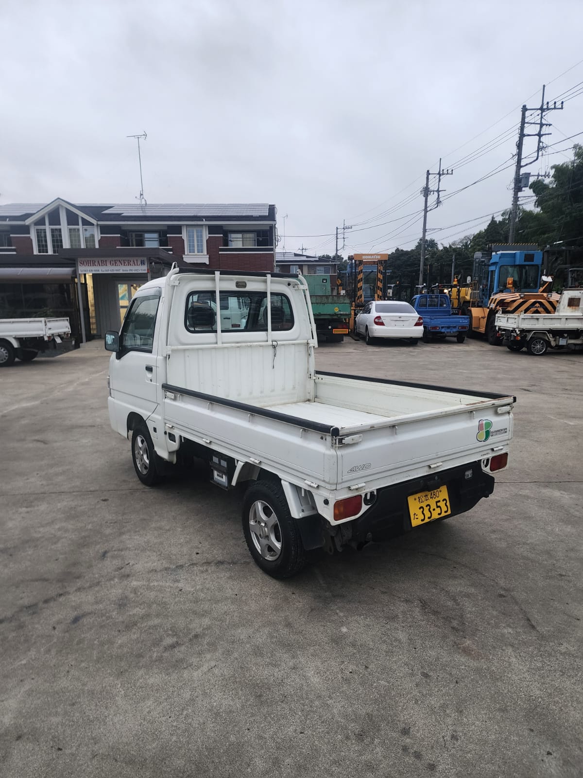 White 2001 Subaru Sambar 4x4 kei truck, photo 4 of 11